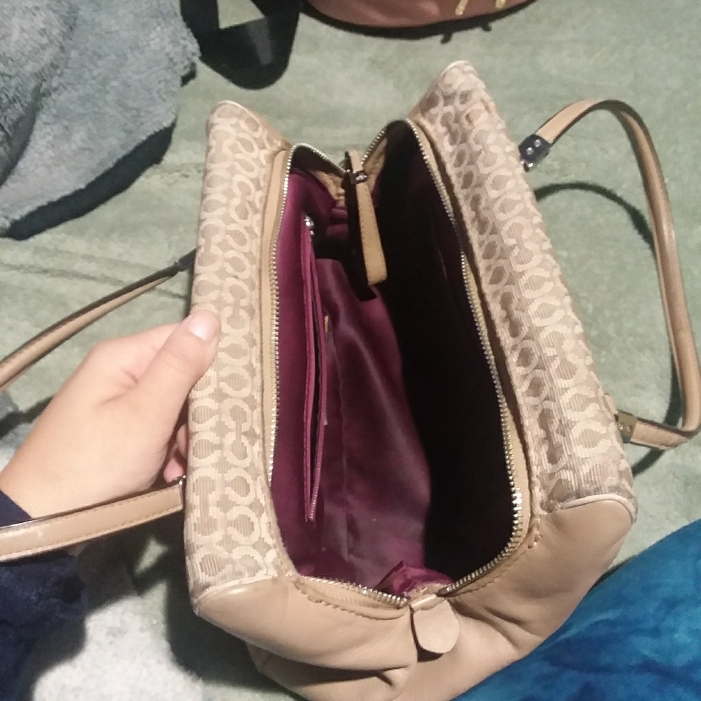 Coach purse - Picture 2 of 5